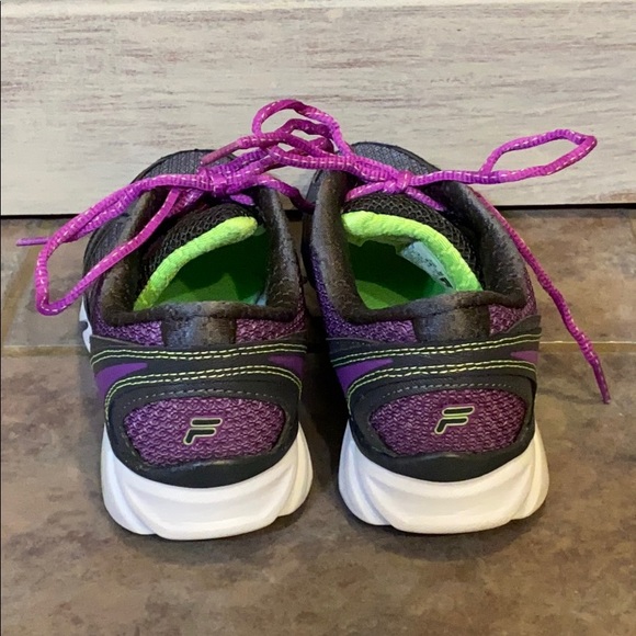 FILA Women’s Shoes - Picture 2 of 7